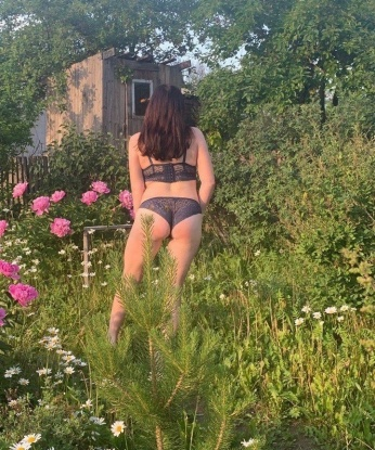 Анкета проститутки Амелия - город Уро, 19 лет, №6390